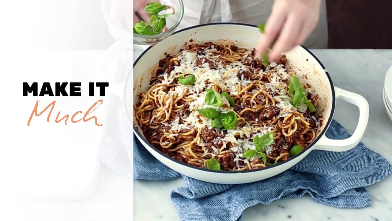 Spaghetti with Mushroom Bolognese in 12 Minutes